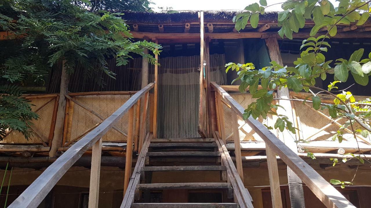 Mufasa Eco Lodge Monkey Bay Esterno foto